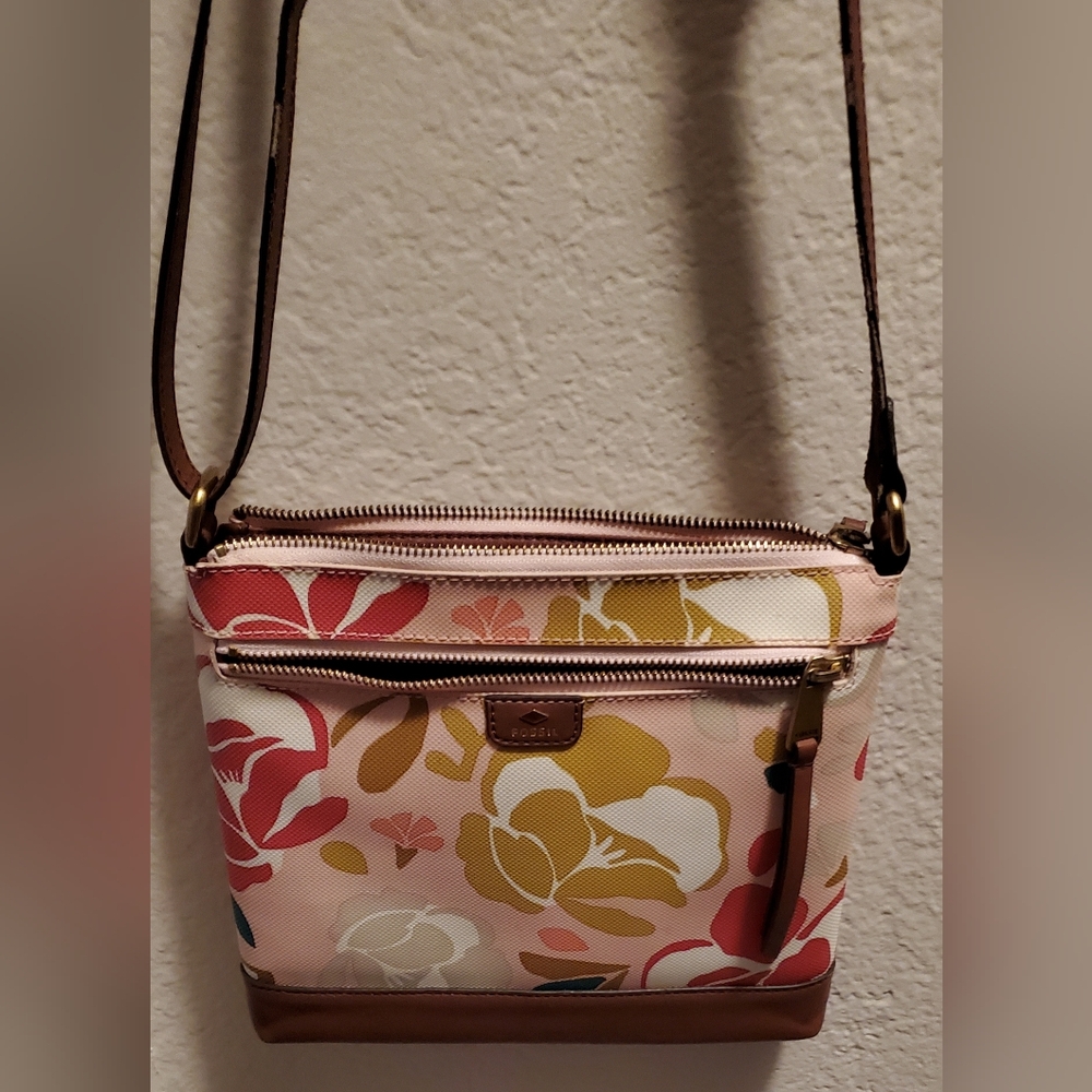 Fossil Floral Crossbody Bag *Like New